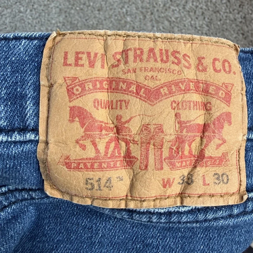 Levis 514 Jeans Mens 33x30 Medium Wash Blue Denim Regular Straight Pants Casual